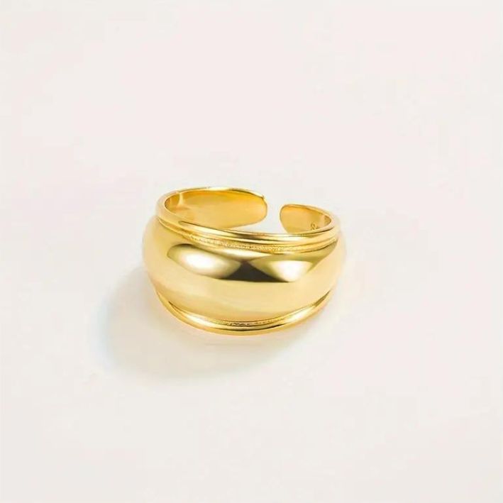 Band Curved Ring - Gold